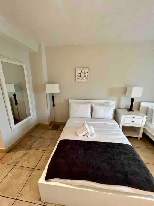 Charming Studio City View! Miami Beach Bagian luar foto