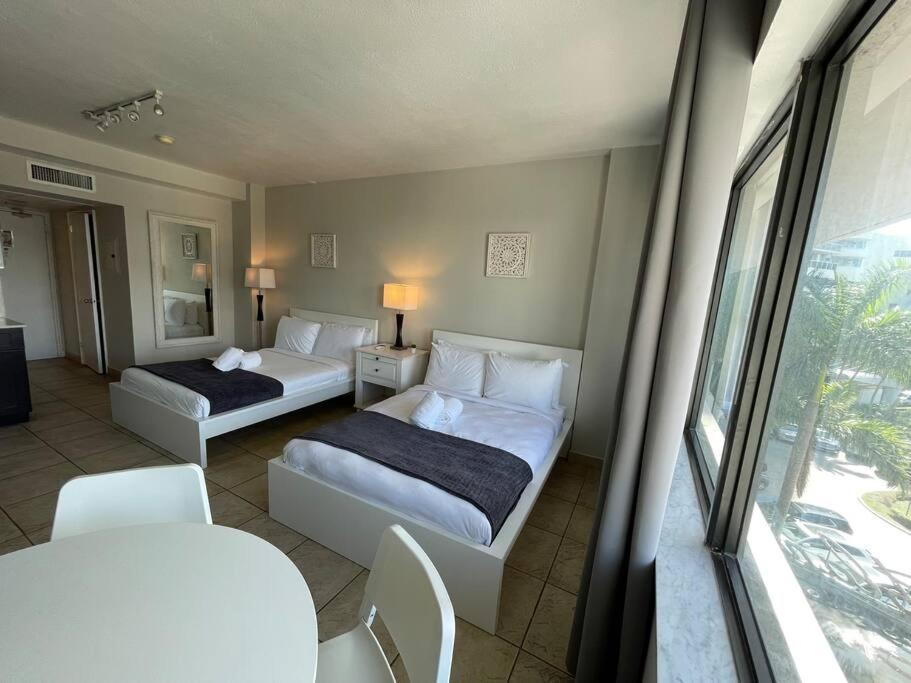 Charming Studio City View! Miami Beach Bagian luar foto