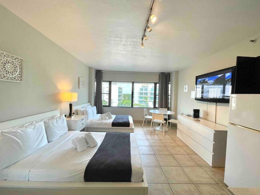Charming Studio City View! Miami Beach Bagian luar foto